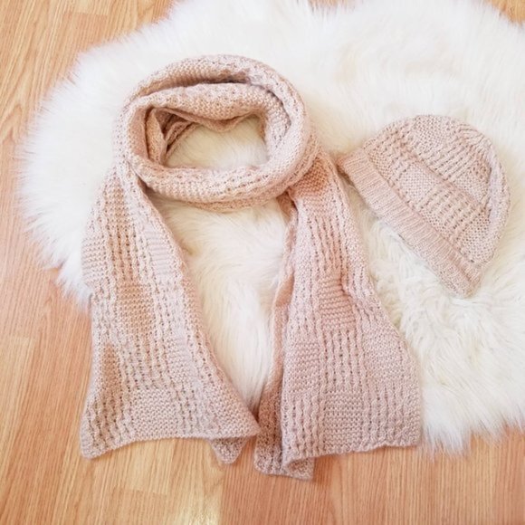 H&M 2 Piece Knit Hat & Scarf Matching Set - Picture 2 of 8